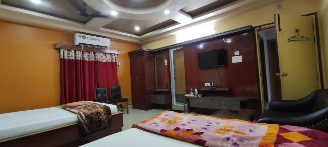 Hotel Nandanik Palace Fālākāta Extérieur photo