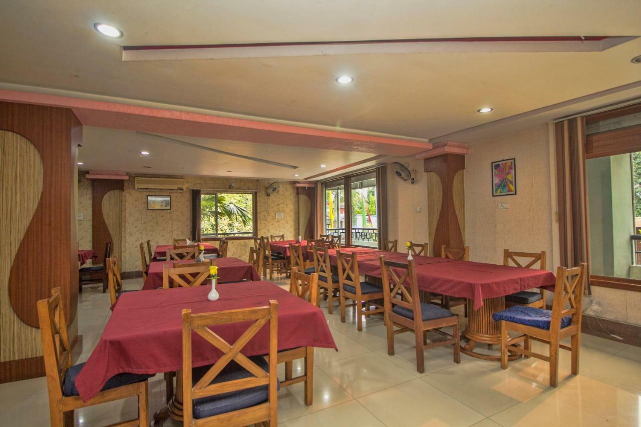 Hotel Nandanik Palace Fālākāta Extérieur photo