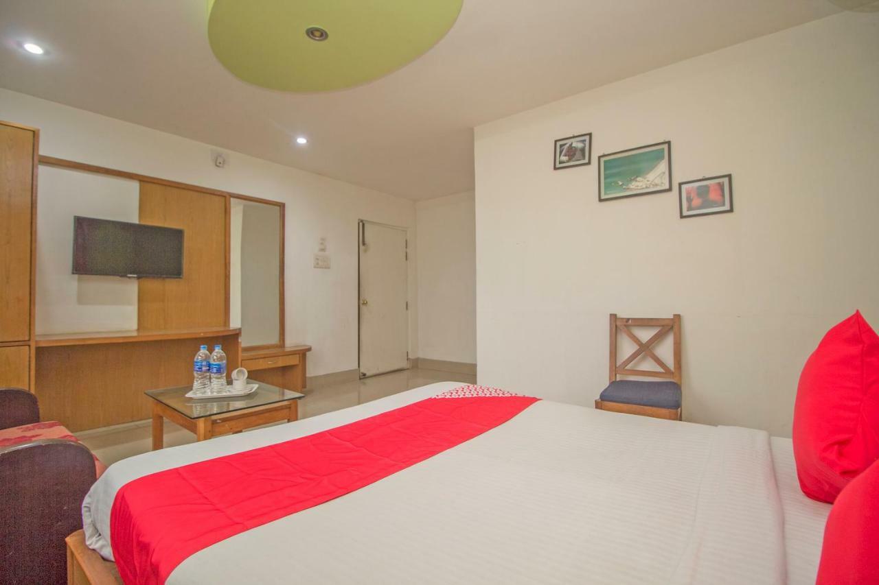 Hotel Nandanik Palace Fālākāta Extérieur photo