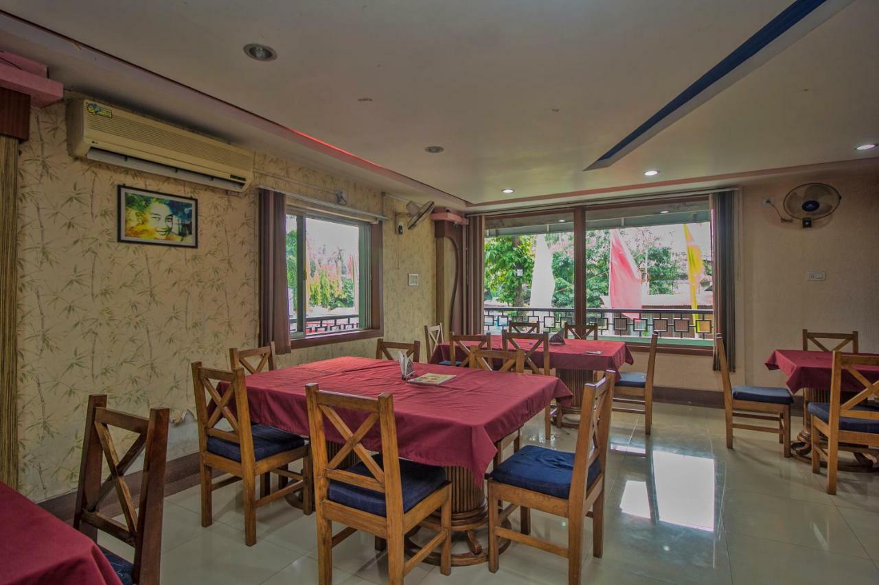 Hotel Nandanik Palace Fālākāta Extérieur photo