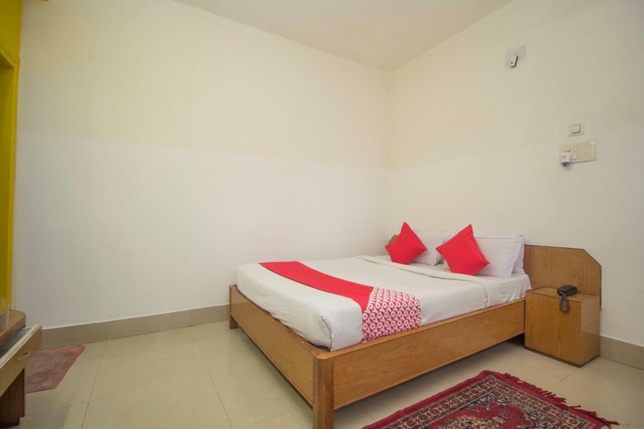 Hotel Nandanik Palace Fālākāta Extérieur photo